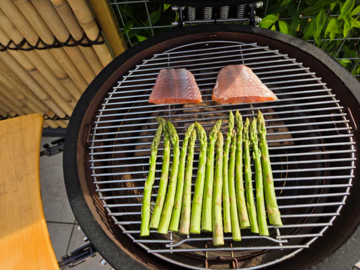 Zalm, Asperges, aardappelpuree image 2